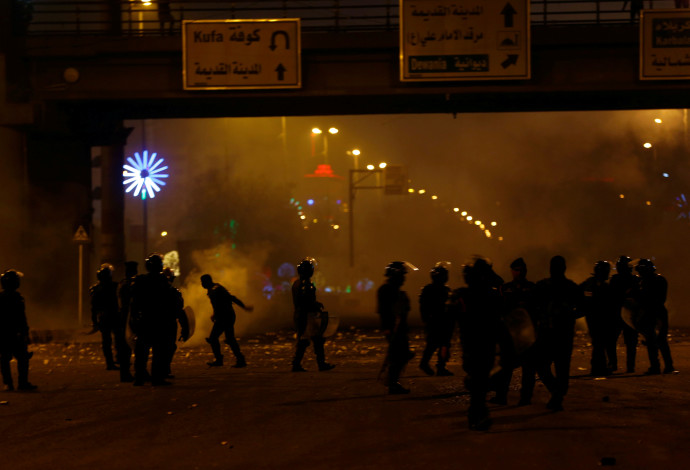 מחאה באיראן (צילום:  רויטרס)