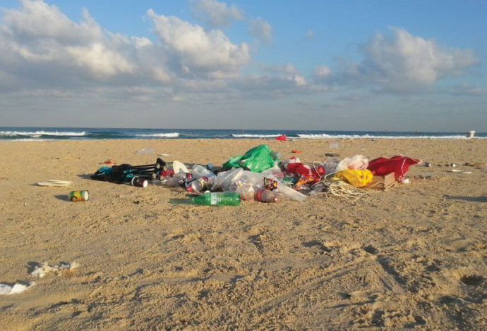 פסולת פלסטיק (צילום:  גליה פסטרנק, המשרד להגנת הסביבה)