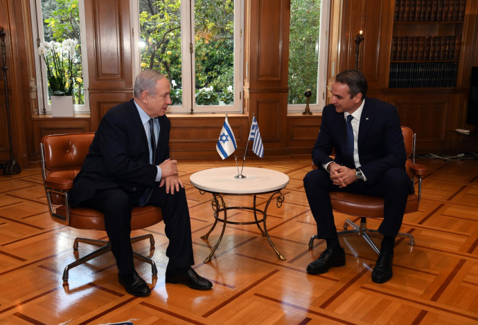 רה"מ נתניהו עם ראש ממשלת יוון קיריאקוס מיצוטקיס (צילום:  חיים צח, לע"מ)