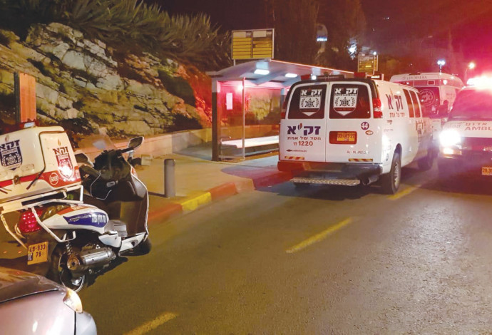 זירת פיגוע הדריסה בירושלים (צילום:  דוברות מד"א)