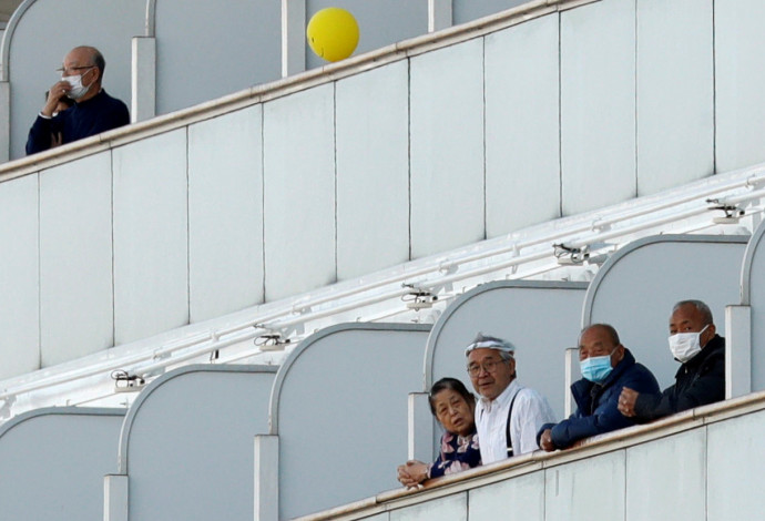 ספינת הקורונה (צילום:  REUTERS/Kim Kyung-Hoon)