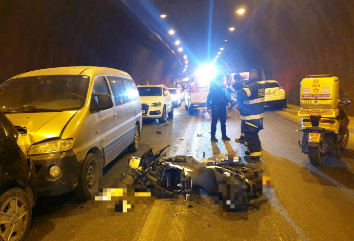תאונת דרכים בירושלים (צילום:  דוברות מד"א)