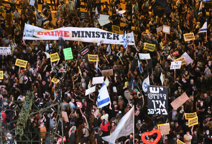 מחאת העצמאים - כיכר רבין (צילום:  אבשלום ששוני)