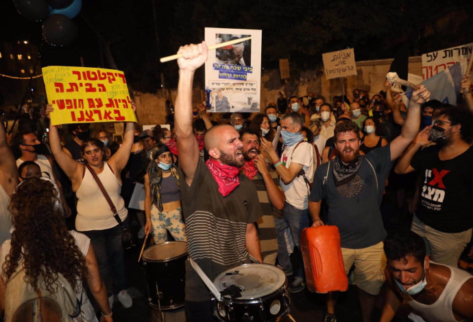 ההפגנה בבלפור נגד נתניהו (צילום:  מרק ישראל סלם)