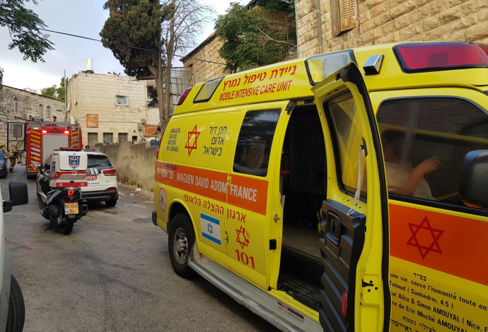 זירת השריפה בירושלים (צילום:  תיעוד מבצעי מד"א)