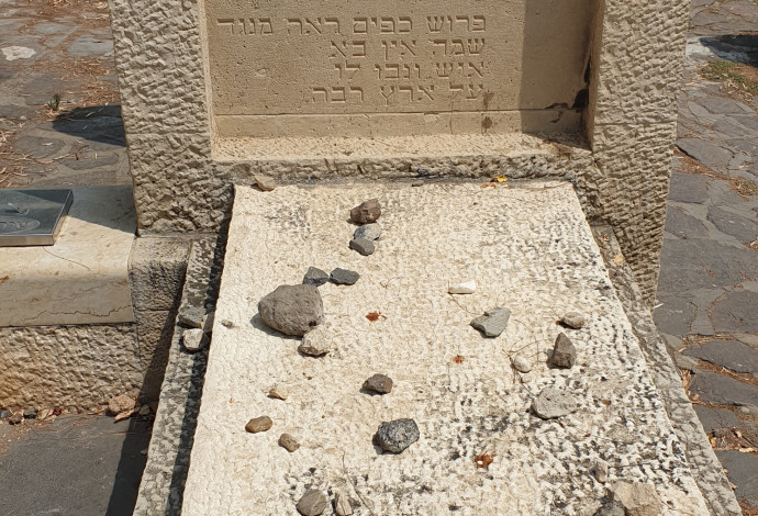 קבר רחל המשוררת (צילום:  ניר קיפניס)