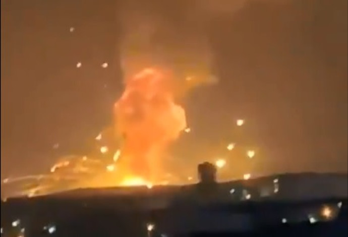 הפיצוץ בעיר זרקא, ירדן (צילום:  רשתות ערביות)