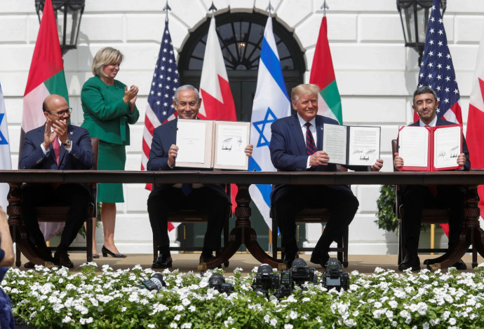 חתימת הסכם השלום בוושינגטון (צילום:  רויטרס)