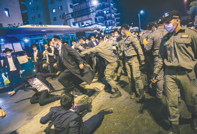 הפגנת חרדים (למצולמים אין קשר לנאמר בכתבה) (צילום:  אוליבייה פיטוסי, פלאש 90)