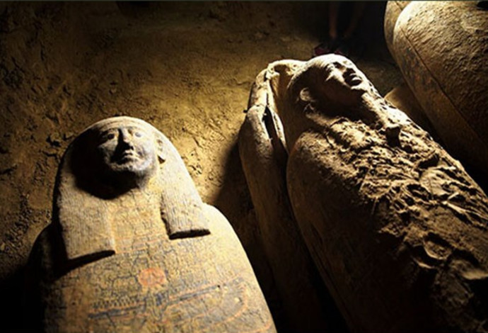 ארונות הקבורה שנמצאו במצרים (צילום:  egymonuments)