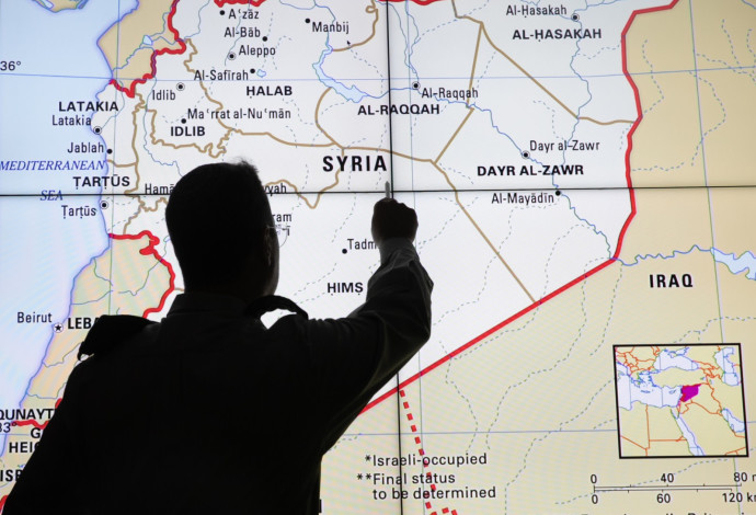 חוקר מודיעין על סוריה (צילום:  יוסי אלוני)