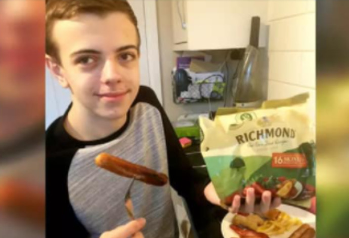 בן סימפסון, הילד שאכל רק נקניקיות (צילום:  רשתות חברתיות)
