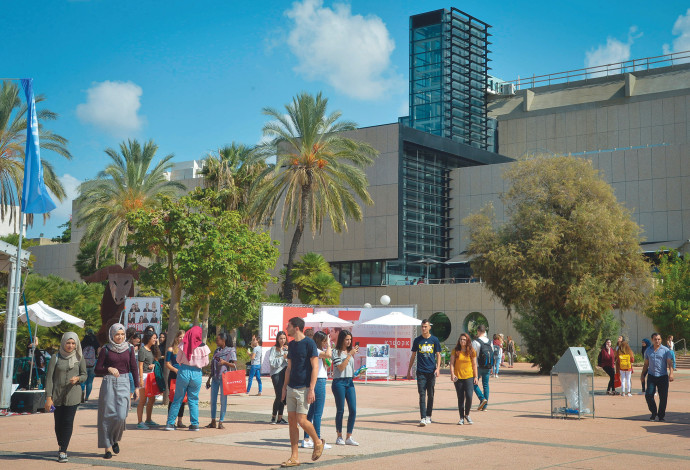 אוניברסיטת תל אביב בימים שלפני הקורונה (צילום:  פלאש 90)