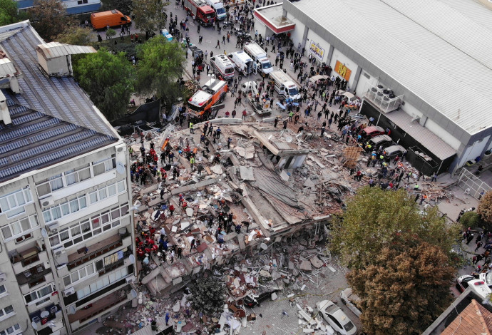 רעידת האדמה באיזמיר, טורקיה (צילום:  רויטרס)