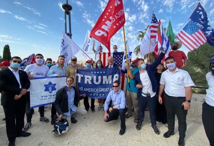 צוות הקמפיין הישראלי של טראמפ בארץ (צילום:  המפלגה הרפובליקנית בישראל)