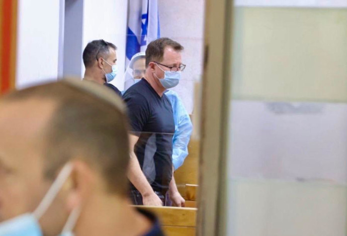אמיר קליבנוב בבית המשפט  (צילום:  אבשלום ששוני)