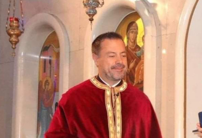 הכומר ניקולאוס קקוולקיס (צילום:  רשתות חברתיות)