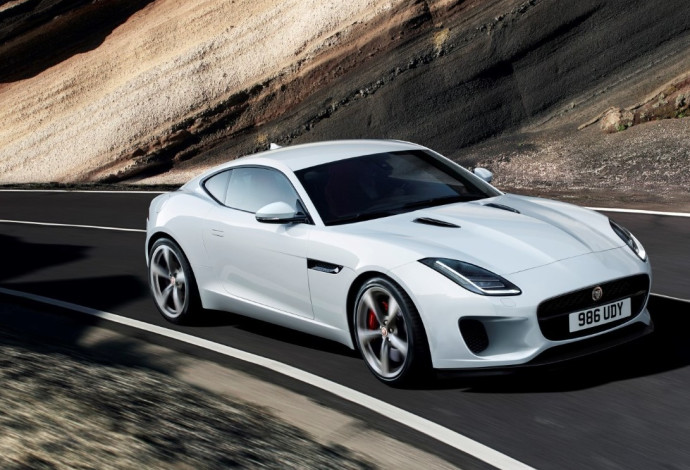 רכב הספורט יגואר F-TYPE (לא כולל תוספות). מחיר: 588,000 שקלים. צילום: יח"צ (צילום:  יח"צ)