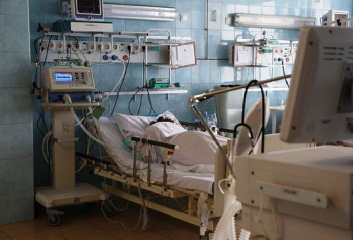 מיטת בית החולים עליה סבטלנה ילדה את בנה - ומתה (צילום:  רשתות חברתיות)