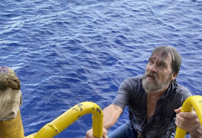 סטיוארט בי, החובל ששרד בלב ים 48 שעות (צילום:  רויטרס)