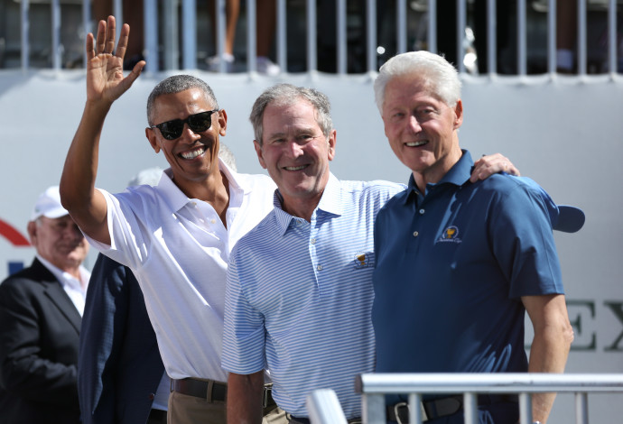 ברק אובמה, ג'ורג' בוש וביל קלינטון (צילום:   Bill Streicher-USA TODAY Sports)