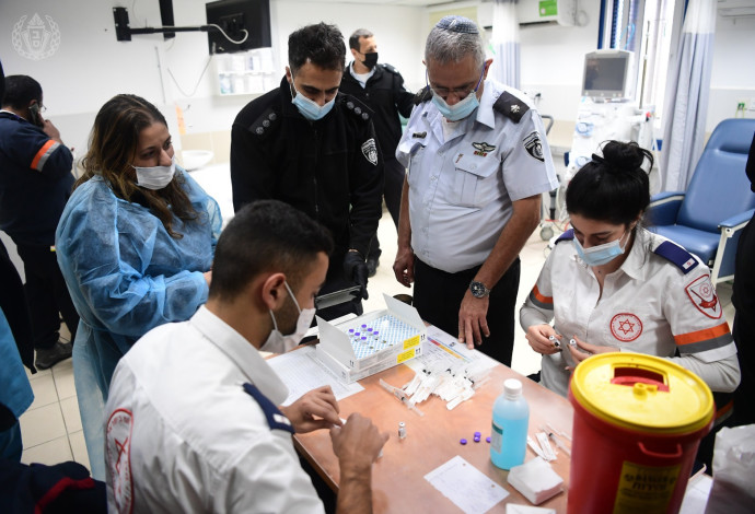 מבצע חיסון לקורונה של אסירים ואסירות בשב"ס (צילום:  דוברות שב"ס)