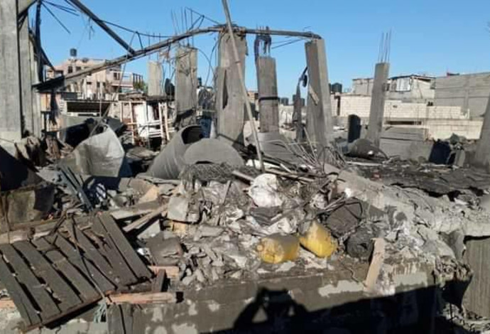 הפיצוץ בבית חאנון (צילום:  רשתות ערביות)