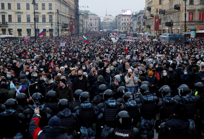 מחאות ברוסיה על מעצר נבלני (צילום:  REUTERS/Anton Vaganov)