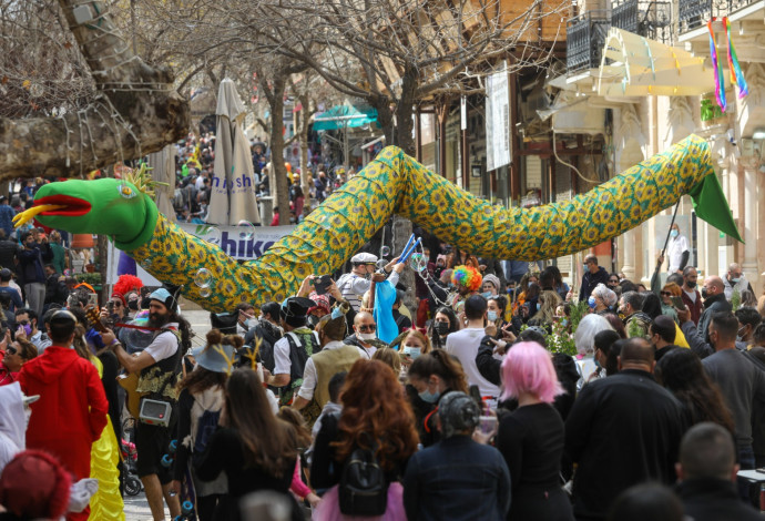 חגיגות פורים בירושלים (צילום:  מרק ישראל סלם)