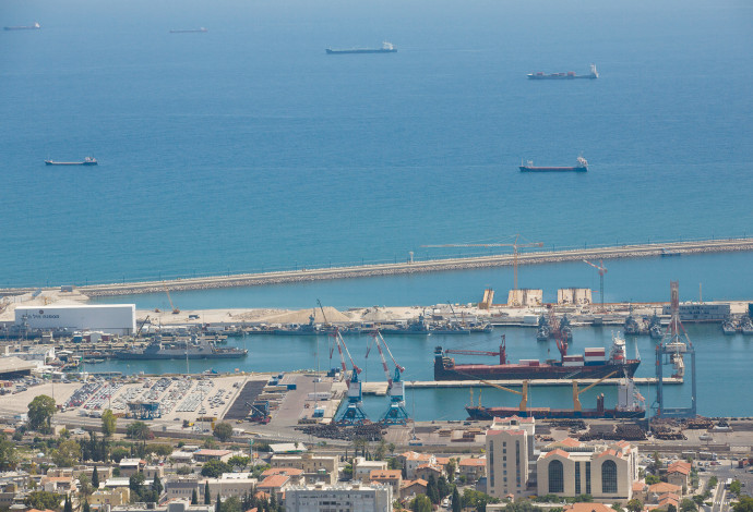 נמל חיפה (צילום:  מרים אלסטר, פלאש 90)