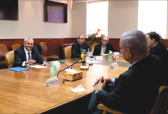 הביטחוניסטים בפגישה עם ראש הממשלה נתניהו (צילום:  הביטחוניסטים)