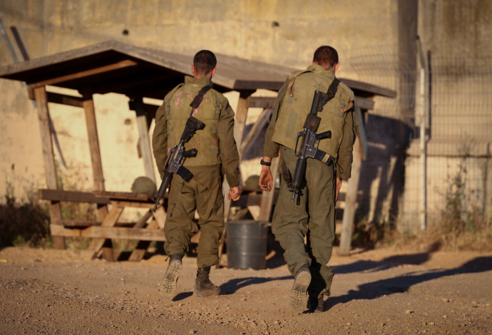 חיילים בגבול לבנון, ארכיון (למצולמים אין קשר לנאמר בכתבה) (צילום:  דוד כהן, פלאש 90)