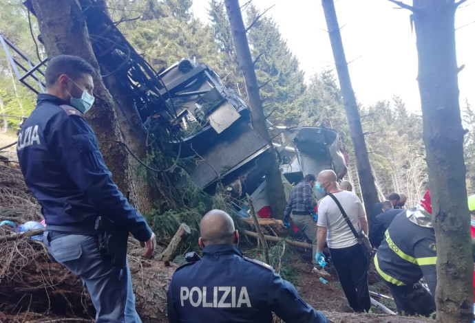 אסון הרכבל באיטליה (צילום:   ITALIAN POLICE/Handout via REUTERS)