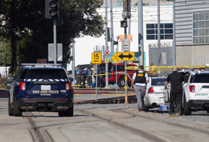 זירת אירוע הירי בסן חוזה, קליפורניה (צילום:  REUTERS/Peter DaSilva)