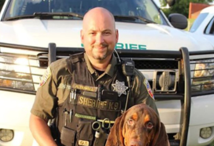 הכלב המשטרתי האמיץ שהציל את חייה של בת השש (צילום:  Rutherford County Sheriff's Office)