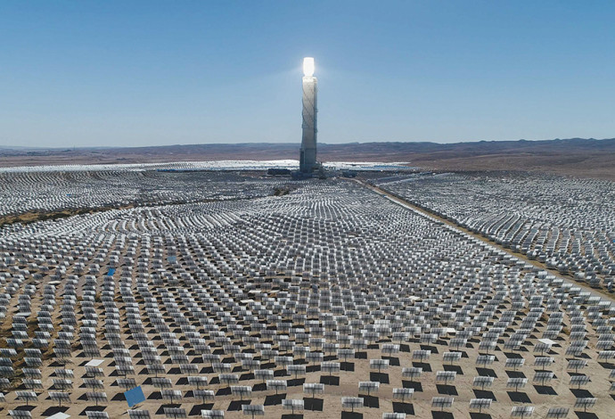 תחנת כוח סולרית  (צילום:  אלבטרוס)