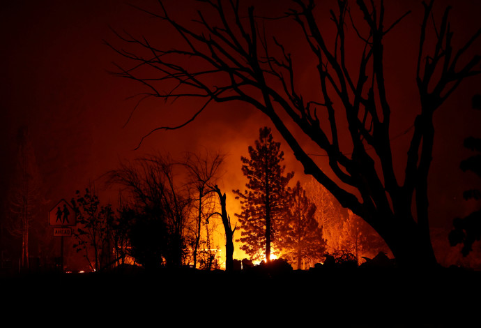 שריפה בקליפורניה (צילום:  רויטרס)