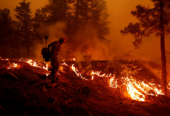 השריפה דיקסי בקליפורניה (צילום:  רויטרס)