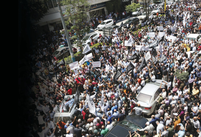 הפגנה נגד הרשות הפלסטינית בחברון (צילום:  וויסאם השלמון, פלאש 90)