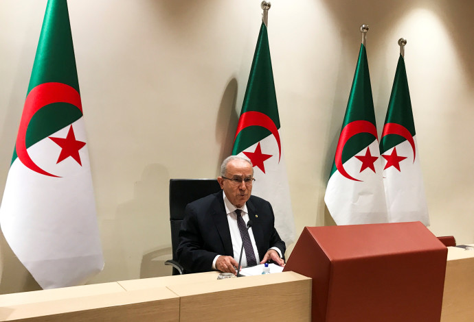 שר החוץ של אלג'יריה, למטאן למאמרה (צילום:  REUTERS/Abdelaziz Boumzar)