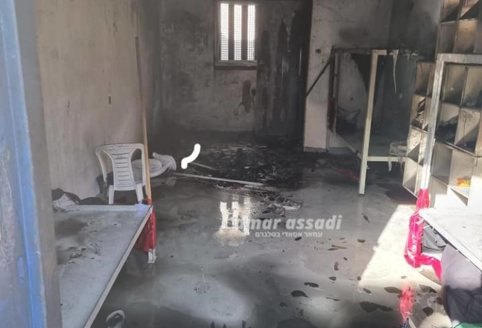 שריפה בכלא קציעות (צילום:  עמאר אסדי, חמ"ל)