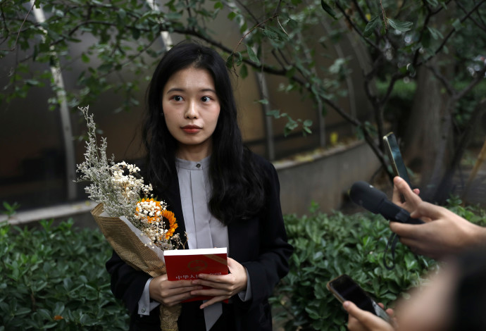 המתמחה שהתלוננה, ז'ואו שיאושואן (צילום:  REUTERS/Tingshu Wang)