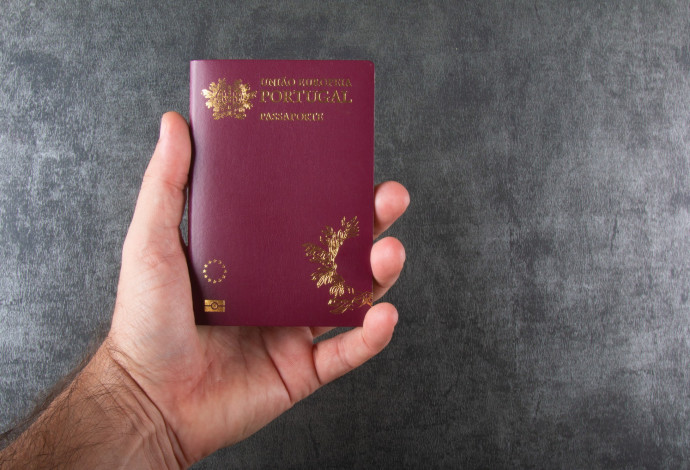 דרכון פורטוגלי (צילום:  FREEPIK)