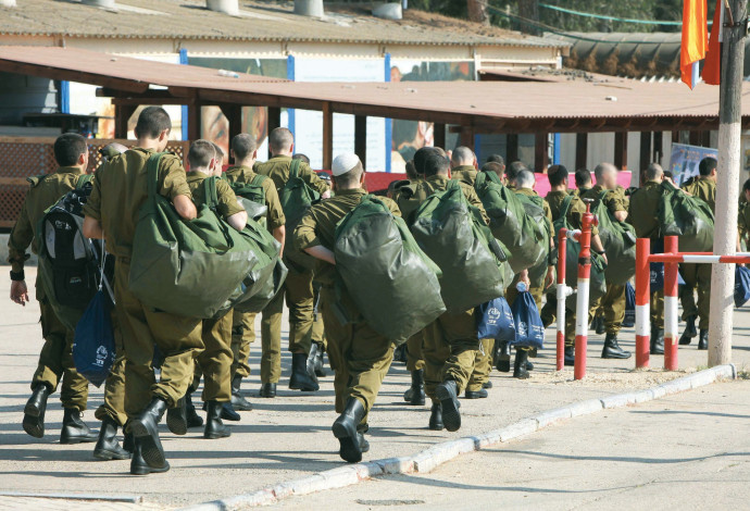 גיוס בבקו"ם (צילום:  אלי דסה)