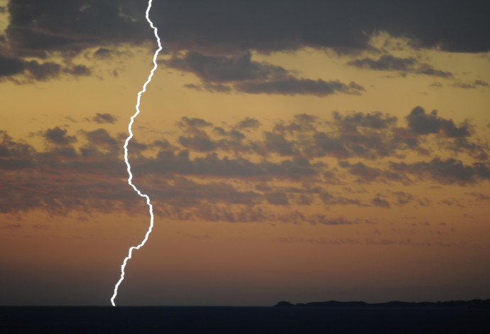 פגיעת ברק, אילוסטרציה (צילום:  Getty images)