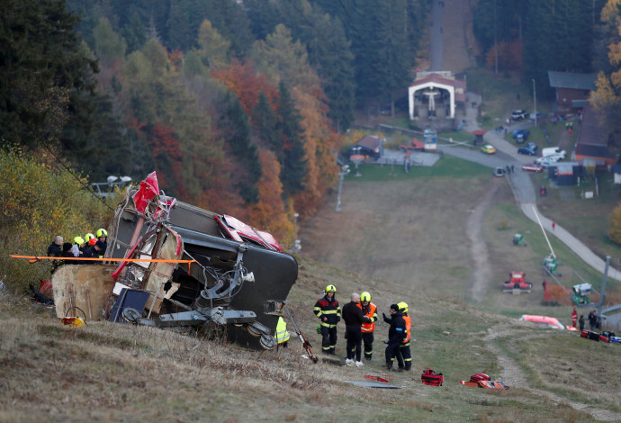 תאונת הרכבל בצפון צ'כיה (צילום:  REUTERS/David W Cerny)