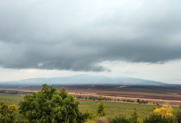 מזג אוויר חורפי בעמק יזרעאל (צילום:  קובי ריכטר/TPS)