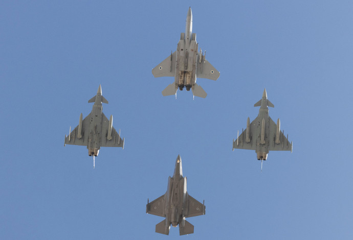 אימון חיל האוויר  (צילום:  נתי שוחט, פלאש 90)