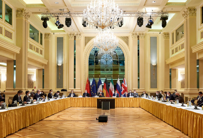 שיחות הגרעין (צילום:  EU Delegation in Vienna/Handout via REUTERS)