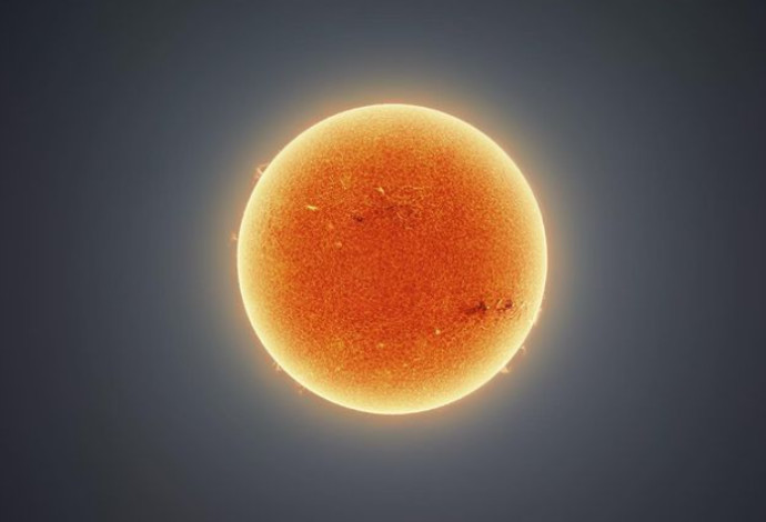 תיעוד השמש של אנדרו מקארת'י (צילום:  cosmic_background)